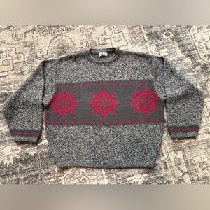 Vintage Benellon Wool Blend Italian Sweater Snowflake‎ Design See Measurements